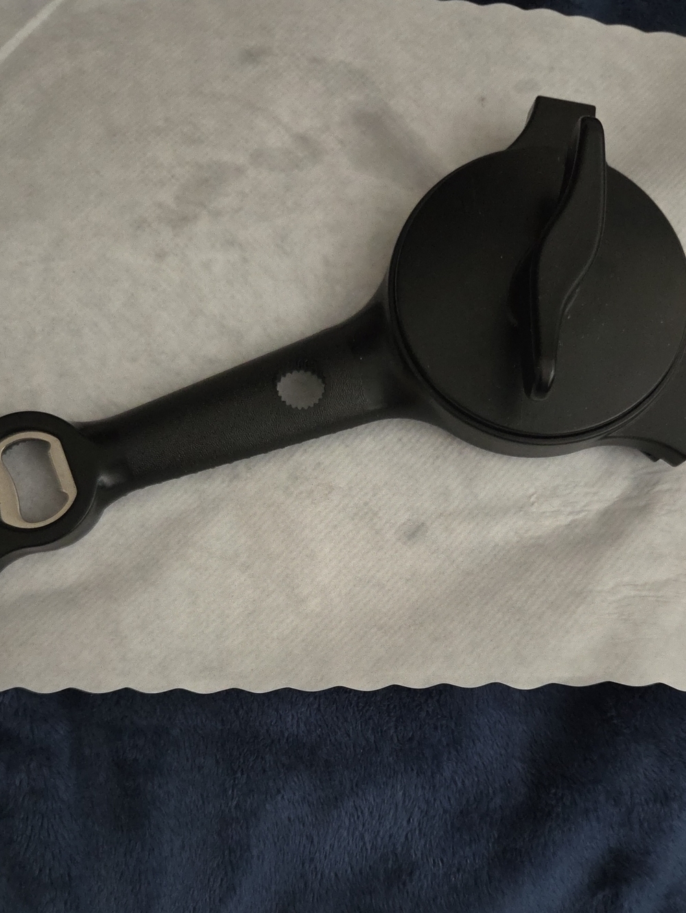 3-in-1 or multi-function can opener, featuring a jar and bottle lid opening mech